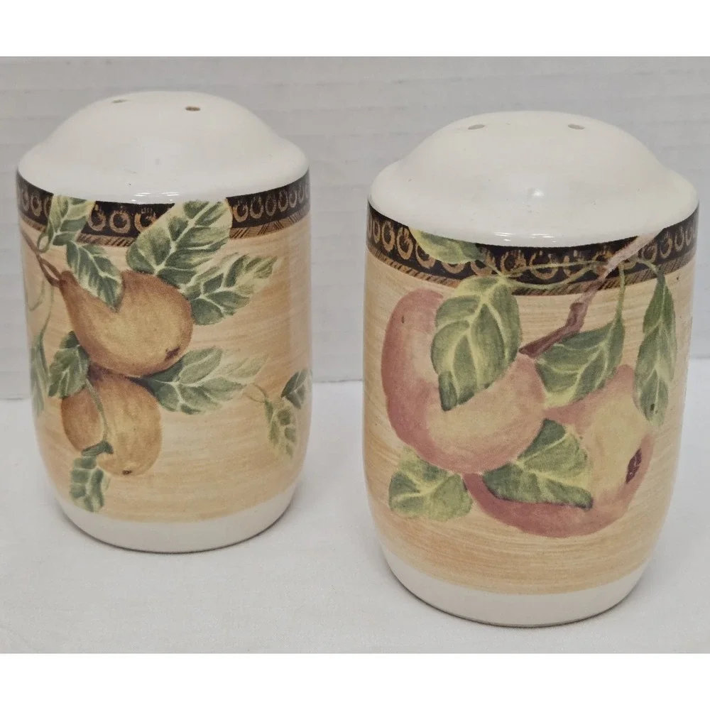 Vtg Jay Imports Ceramic Napkin Holder Salt Pepper Shaker Fruit‎ Pattern Set of 3
